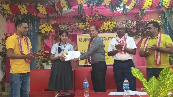 ६५औँ एम्नेस्टी इन्टरनेशनल डेको अवसरमा वीरगञ्जमा वक्तृत्वकला प्रतियोगिता सम्पन्न गौतम स्कुल पहिलो।