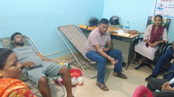 वीरगञ्ज–३ को पहलमा रक्तदान, २२ युनिट रगत संकलन।