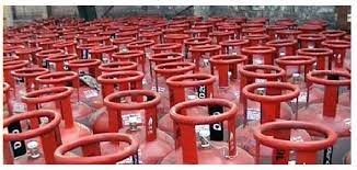 नेपाल आयल निगमको निर्णय: आजदेखि १४.२ किलो ग्यास पाइने।