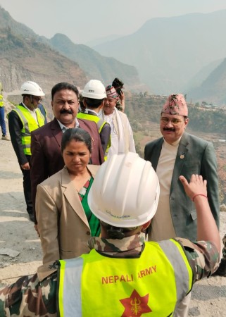 फास्ट ट्रयाकले गति लिने, नेताहरुको हवाई अनुगमन बिकासको गति अव रोकिन्न, अवरोध सबै हट्छ : नेता गुप्ता