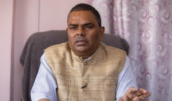 जनता समाजवादी पार्टी ज.स.पा. नेपालका अध्यक्ष उपेन्द्र यादवले मधेश प्रदेशमा पार्टीको क्रियाशिल सदस्य हेरेर अतृप्त आत्माहरु पार्टी छाडेर भागेको आरोप लगाएका छन् ।