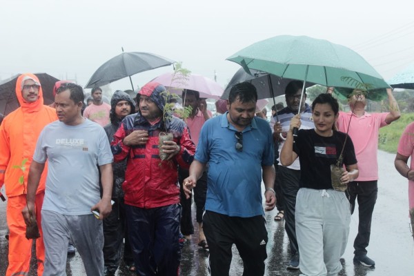 दोस्रो रथ यात्राको अवसरमा वीरगंजमा ९ सय विरुवा रोपियो