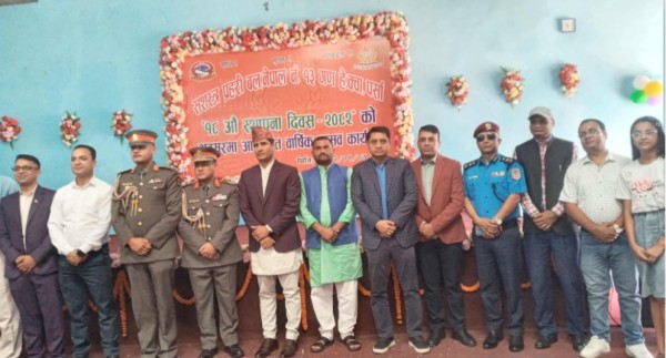 सशस्त्र प्रहरी बल नेपाल नम्बर १३ गणको १८ औँ वार्षिकोत्सबको अवसरमा उत्कृष्ट सशस्त्रहरु तथा उघोगपतिहरु सम्मानित