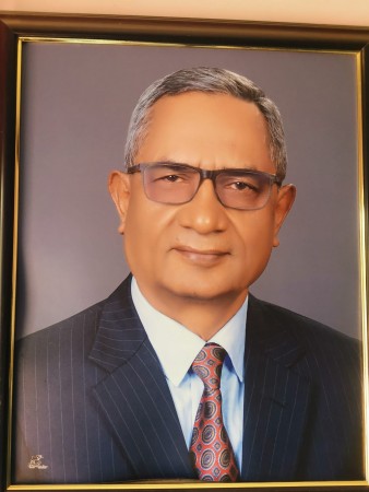 ॐ शब्द शब्दकोषवाट हटाउने निर्णय मैले गरेको छैनः पुर्व शिक्षामन्त्री शर्मा