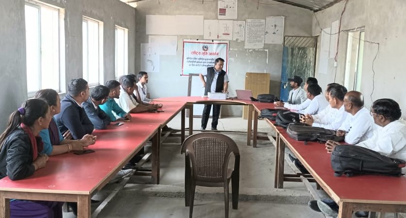 भूमि आयोगद्वारा सखुवाप्रसौनीमा अभिमुखीकरण, १२१५ जनाको विवरण संकलन