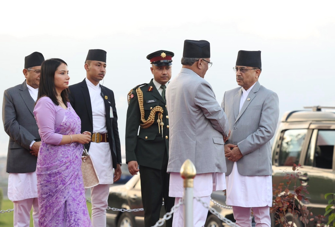 कार्यवाहक प्रधानमन्त्रीको जिम्मेवारी खड्कालाई